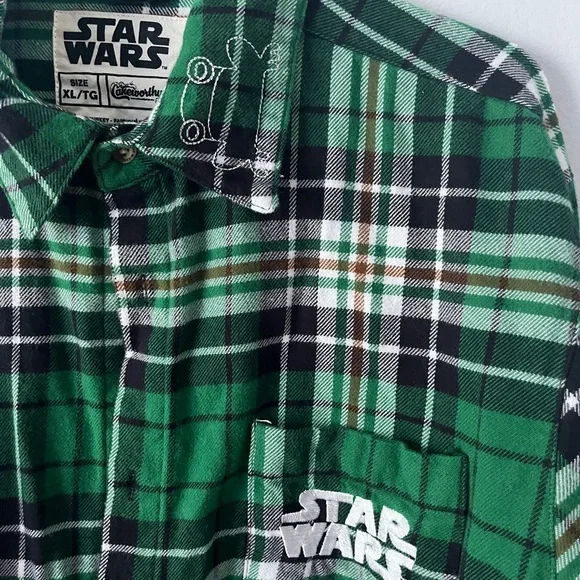 Cakeworthy: The Child/Grogu Flannel - Picture 3 of 3